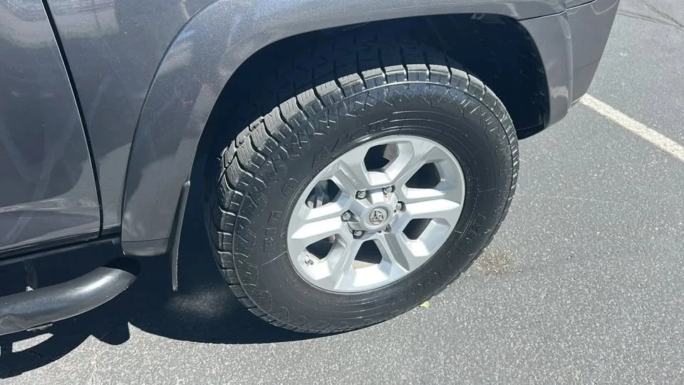 2020 Toyota 4Runner 5th Gen - Image 11 of 20