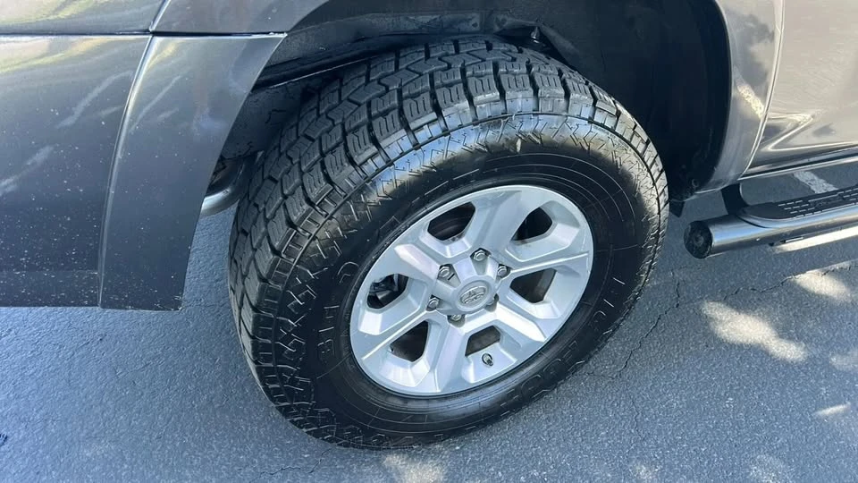 2020 Toyota 4Runner 5th Gen - Image 10 of 20