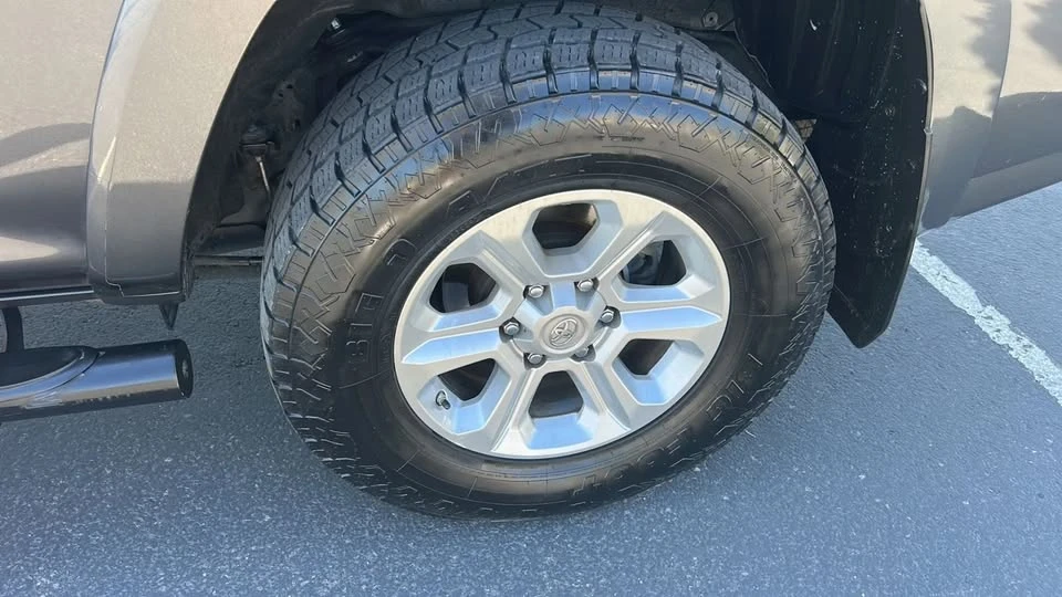 2020 Toyota 4Runner 5th Gen - Image 5 of 20