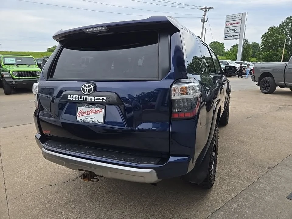 2020 Toyota 4Runner 5th Gen - Image 11 of 20