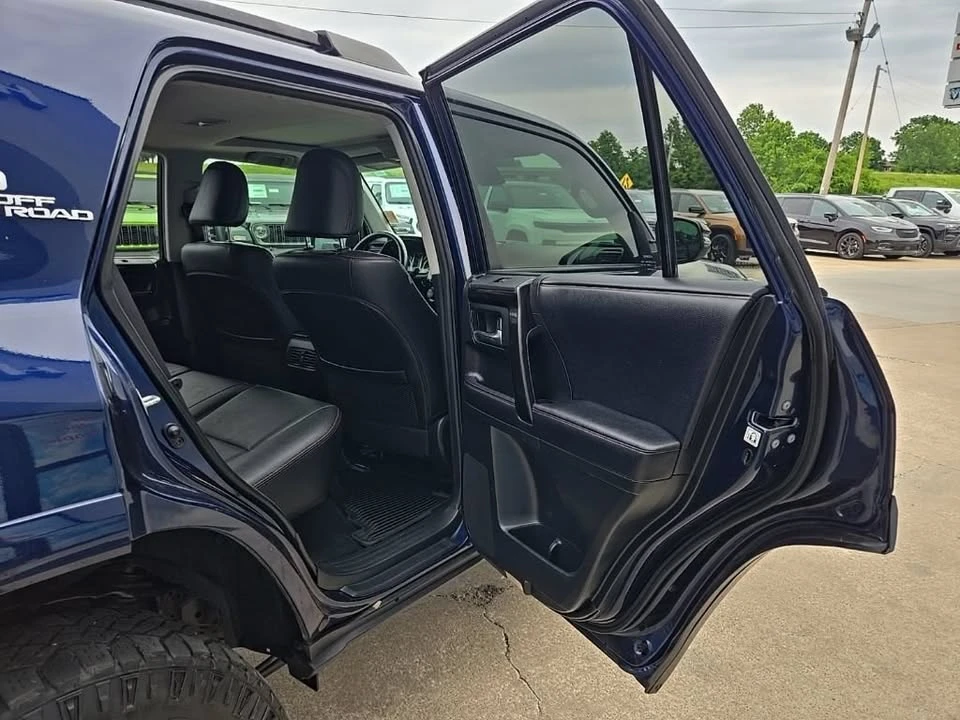 2020 Toyota 4Runner 5th Gen - Image 19 of 20