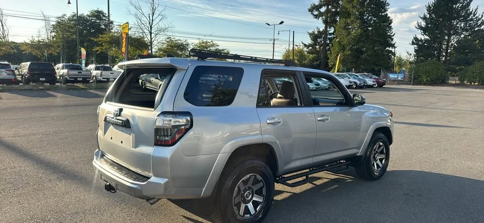 2020 Toyota 4Runner 5th Gen - Image 5 of 12