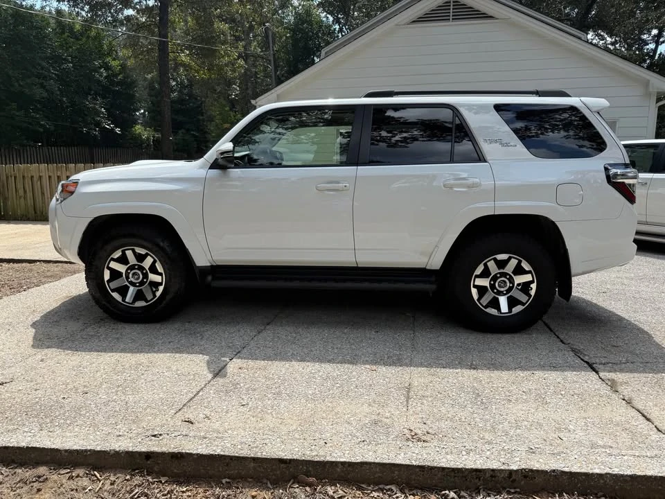 2020 Toyota 4Runner 5th Gen - Image 2 of 10