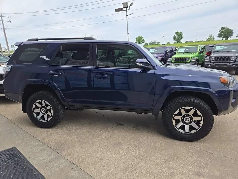 2020 Toyota 4Runner 5th Gen - Image 13 of 20