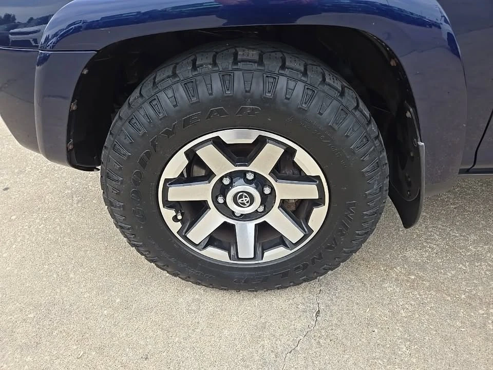 2020 Toyota 4Runner 5th Gen - Image 15 of 20