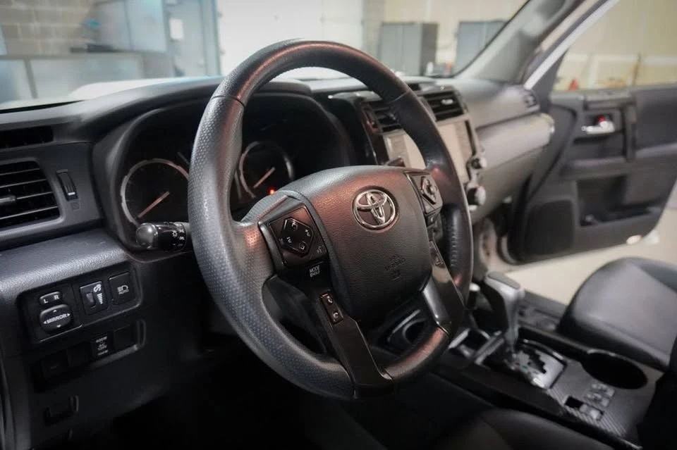2020 Toyota 4Runner 5th Gen - Image 8 of 16