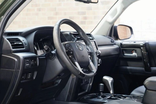 2020 Toyota 4Runner 5th Gen - Image 8 of 11