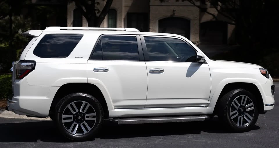 2020 Toyota 4Runner 5th Gen - Image 6 of 8