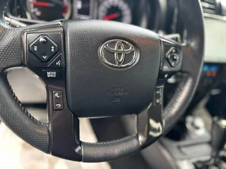 2020 Toyota 4Runner 5th Gen - Image 15 of 19