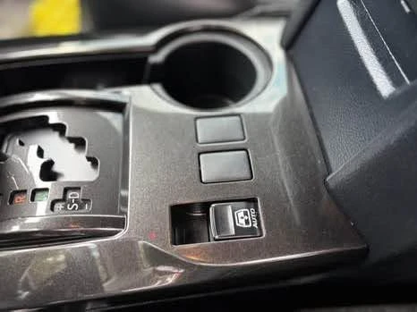 2020 Toyota 4Runner 5th Gen - Image 12 of 19