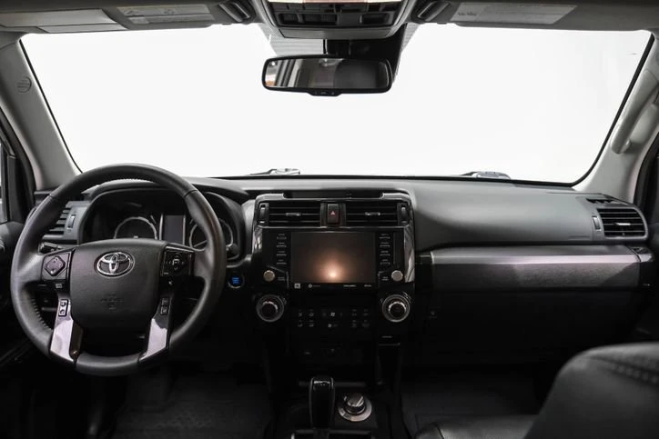 2020 Toyota 4Runner 5th Gen - Image 9 of 12