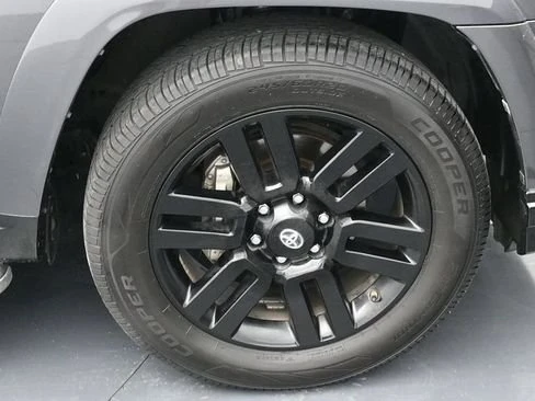 2020 Toyota 4Runner 5th Gen - Image 12 of 17