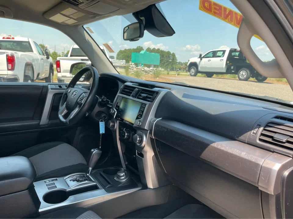 2020 Toyota 4Runner 5th Gen - Image 19 of 20