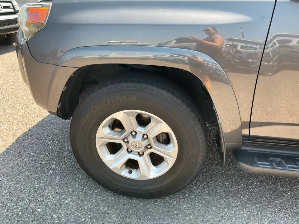 2020 Toyota 4Runner 5th Gen - Image 9 of 20