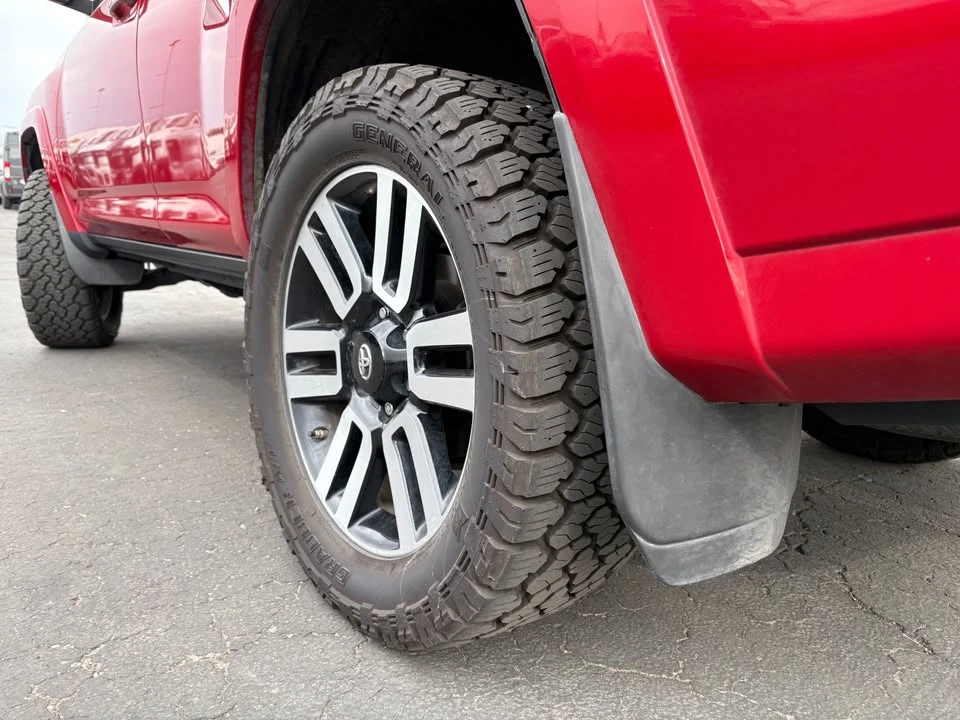 2020 Toyota 4Runner 5th Gen - Image 7 of 17
