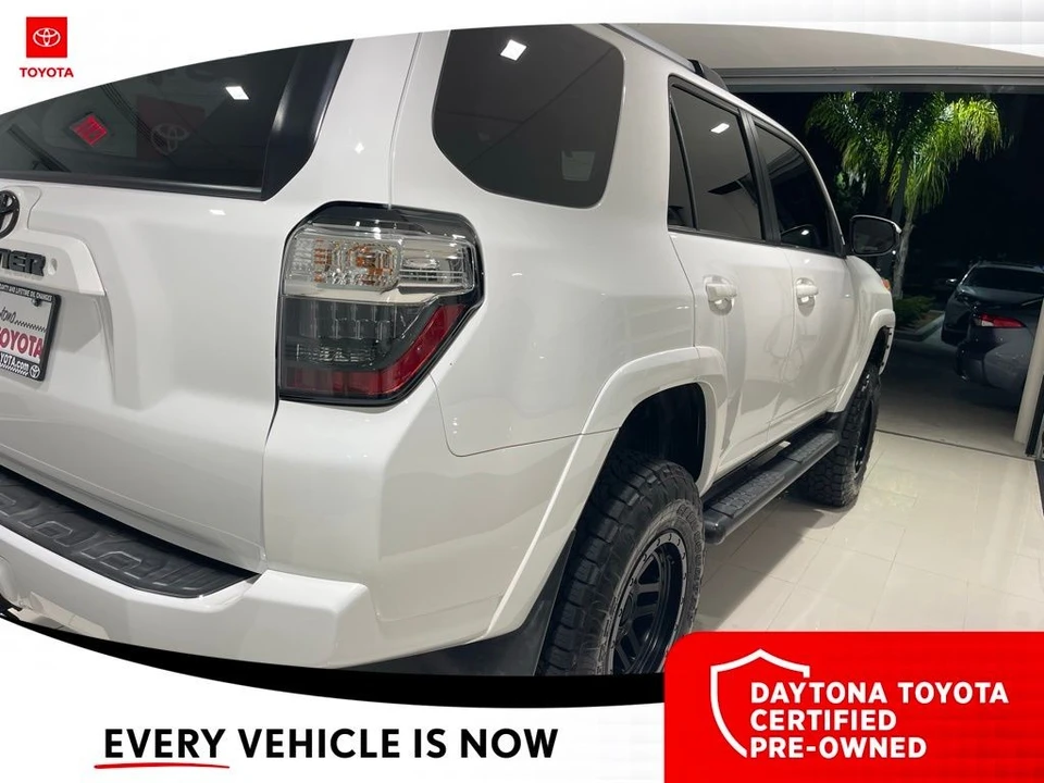 2020 Toyota 4Runner 5th Gen - Image 9 of 12