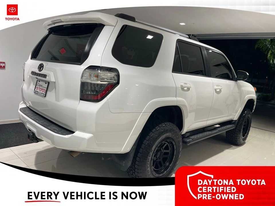 2020 Toyota 4Runner 5th Gen - Image 8 of 12
