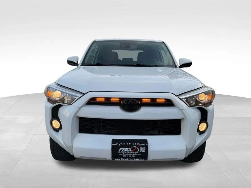 2020 Toyota 4Runner 5th Gen - Image 10 of 12