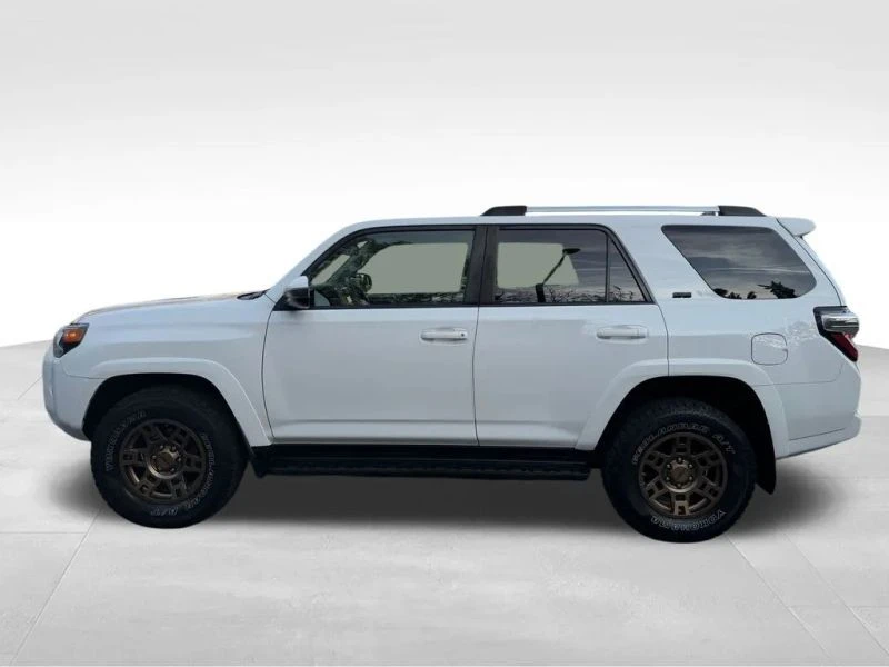 2020 Toyota 4Runner 5th Gen - Image 2 of 12
