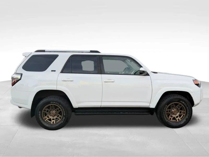 2020 Toyota 4Runner 5th Gen - Image 8 of 12