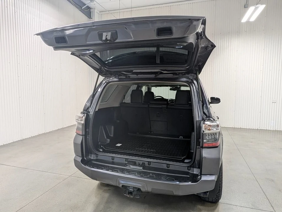 2020 Toyota 4Runner 5th Gen - Image 8 of 11