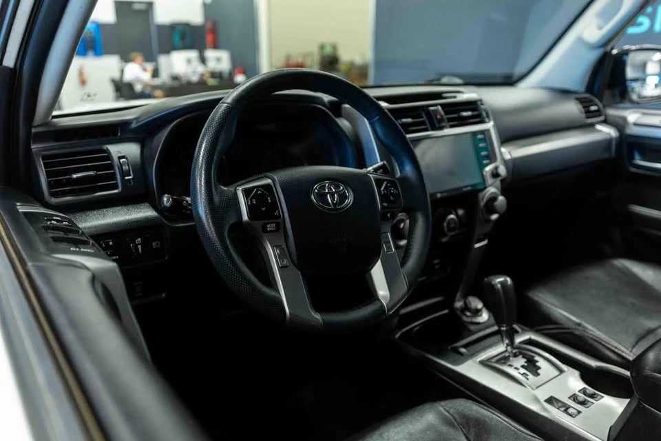 2020 Toyota 4Runner 5th Gen - Image 10 of 17