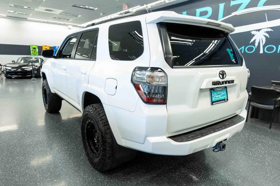 2020 Toyota 4Runner 5th Gen - Image 8 of 17