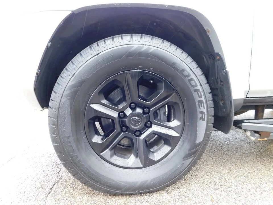 2020 Toyota 4Runner 5th Gen - Image 8 of 20