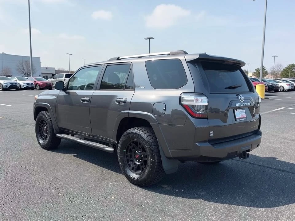 2020 Toyota 4Runner 5th Gen - Image 5 of 20