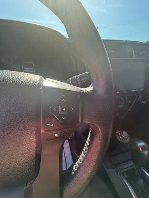 2020 Toyota 4Runner 5th Gen - Image 10 of 17