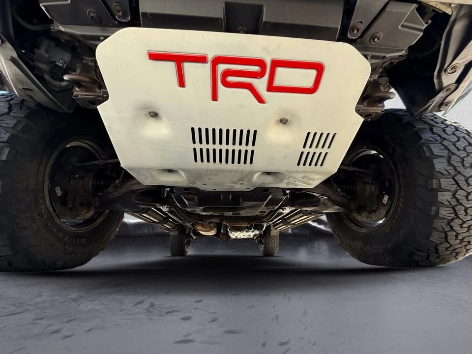 2020 Toyota 4Runner 5th Gen - Image 16 of 19