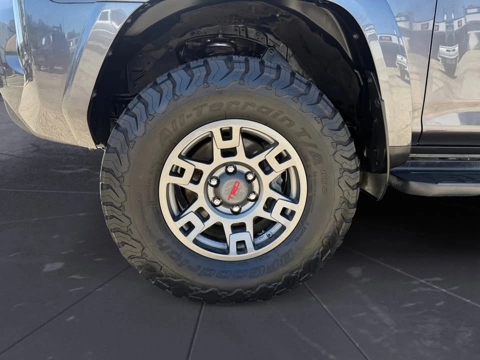 2020 Toyota 4Runner 5th Gen - Image 17 of 19