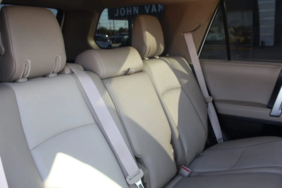 2020 Toyota 4Runner 5th Gen - Image 19 of 20