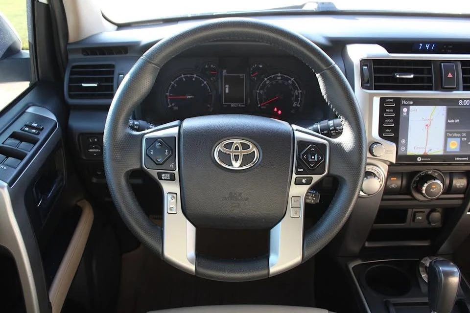 2020 Toyota 4Runner 5th Gen - Image 11 of 20