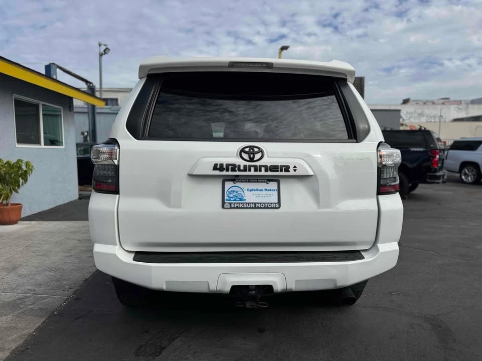 2020 Toyota 4Runner 5th Gen - Image 7 of 20