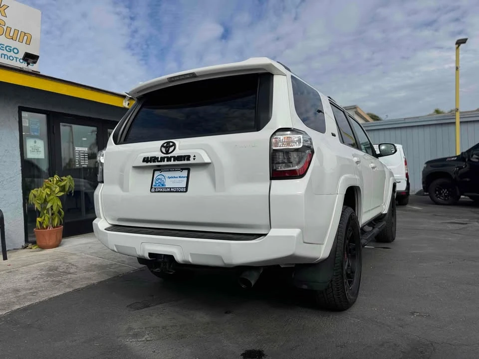 2020 Toyota 4Runner 5th Gen - Image 5 of 20