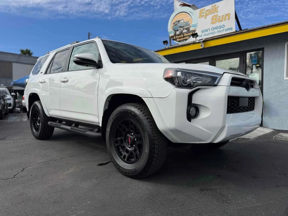2020 Toyota 4Runner 5th Gen - Image 3 of 20