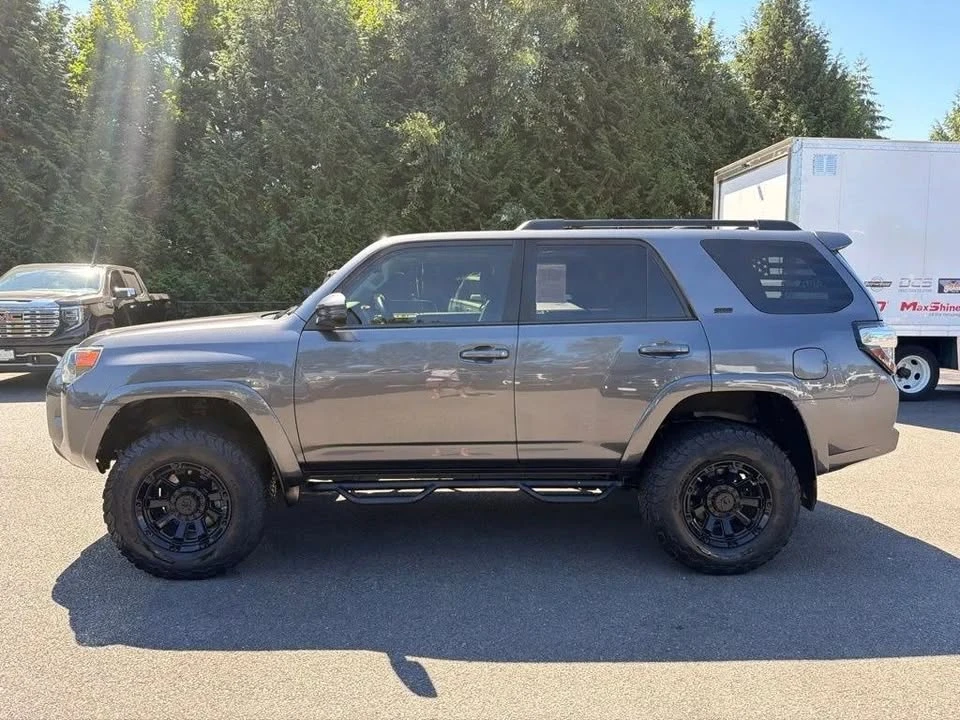 2020 Toyota 4Runner 5th Gen - Image 16 of 20