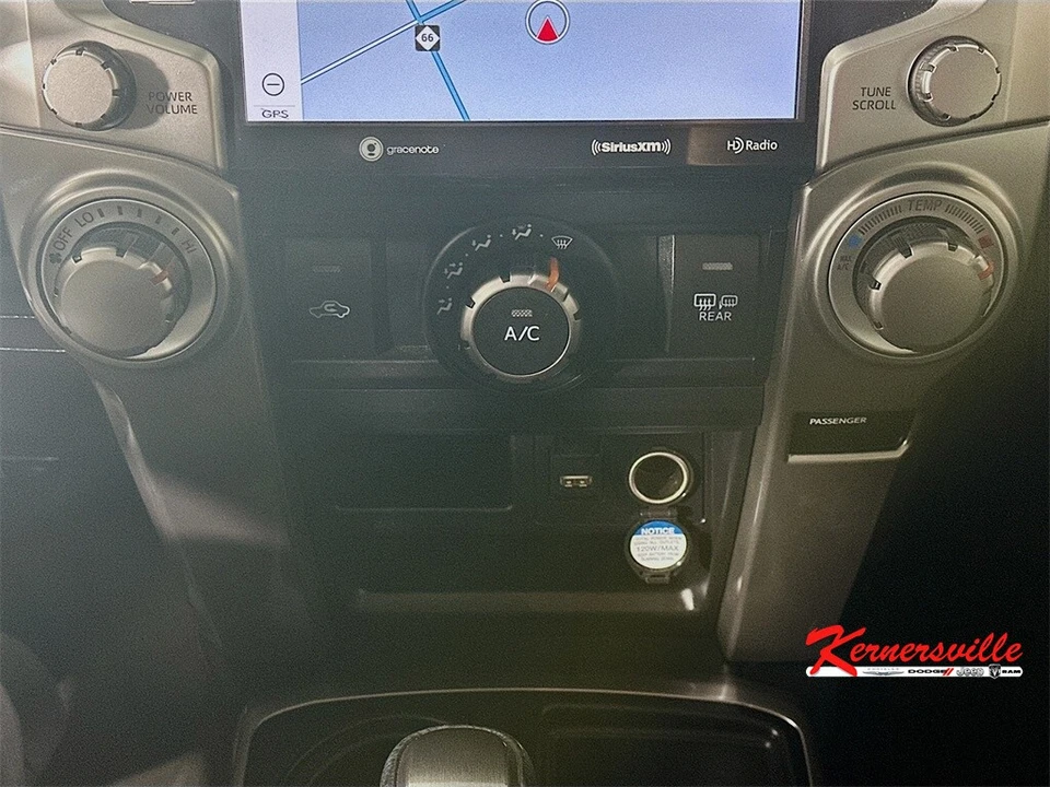 2020 Toyota 4Runner 5th Gen - Image 18 of 21