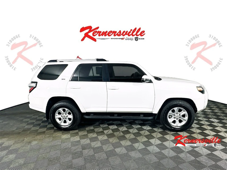 2020 Toyota 4Runner 5th Gen - Image 8 of 21