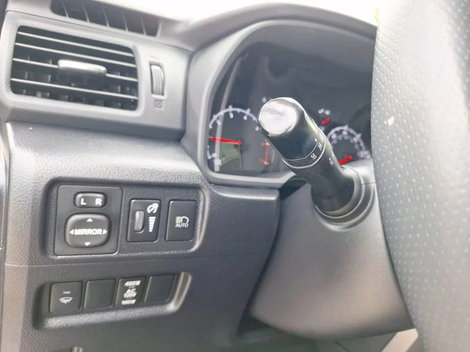 2020 Toyota 4Runner 5th Gen - Image 15 of 18