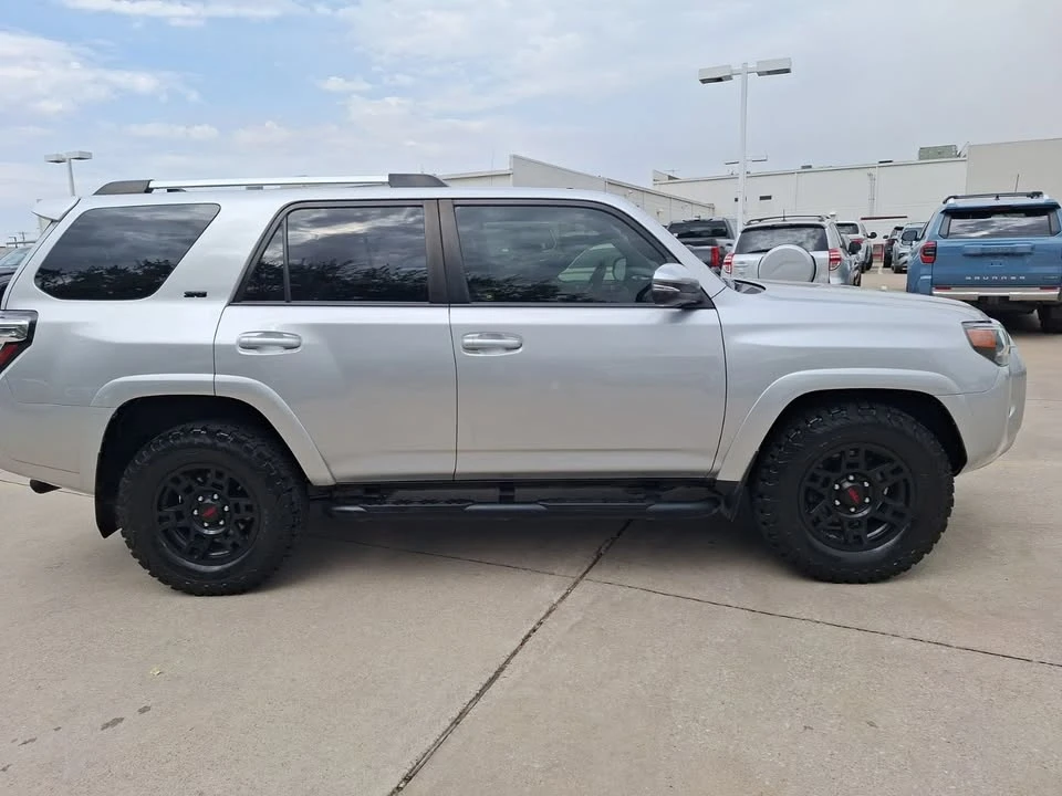 2020 Toyota 4Runner 5th Gen - Image 6 of 18