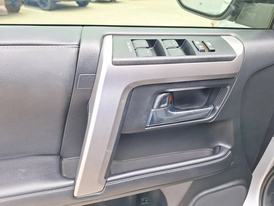 2020 Toyota 4Runner 5th Gen - Image 14 of 18