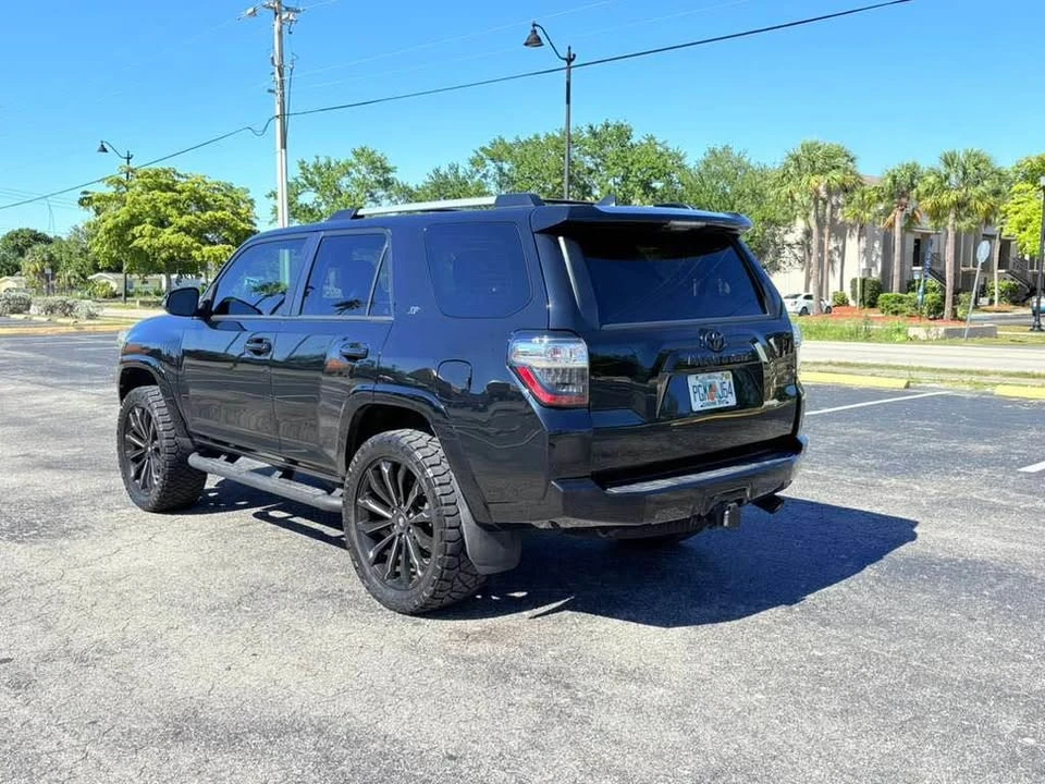 2020 Toyota 4Runner 5th Gen - Image 5 of 17