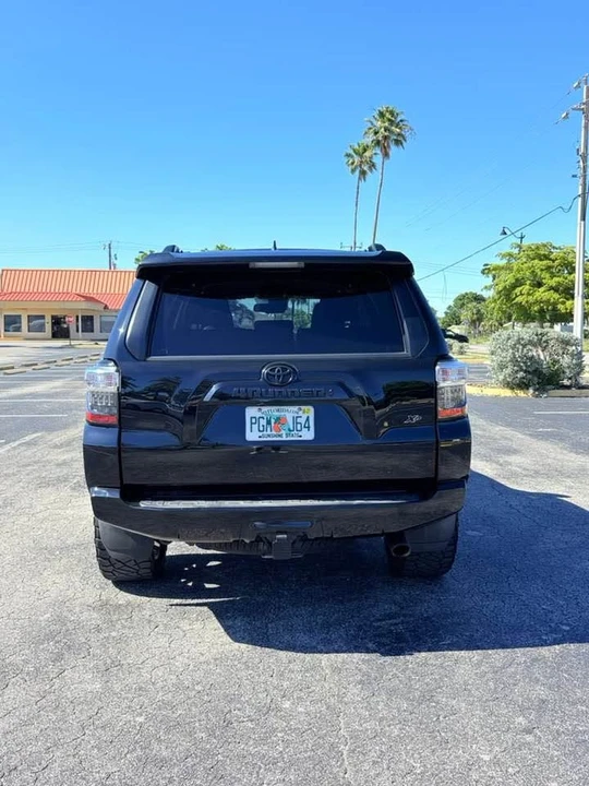 2020 Toyota 4Runner 5th Gen - Image 9 of 17