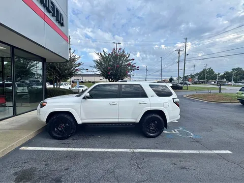 2020 Toyota 4Runner SR5 Premium Sport Utility 4D