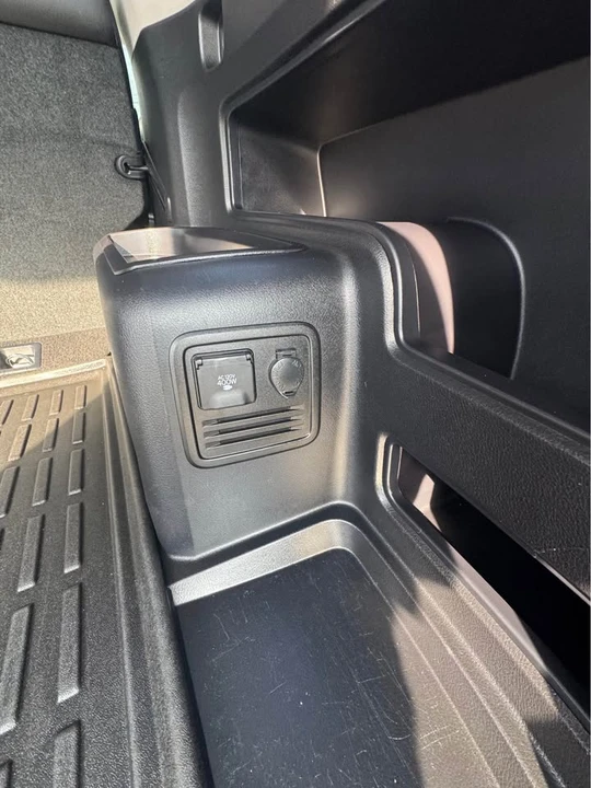 2020 Toyota 4Runner 5th Gen - Image 15 of 17
