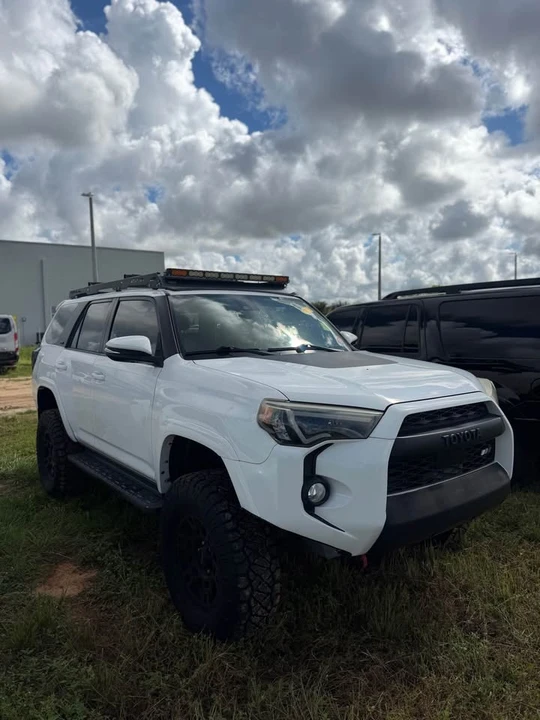 2020 Toyota 4Runner 5th Gen - Image 3 of 7