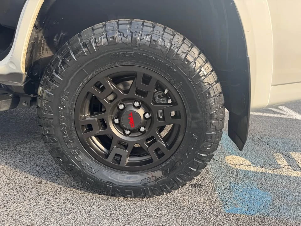 2020 Toyota 4Runner 5th Gen - Image 8 of 17