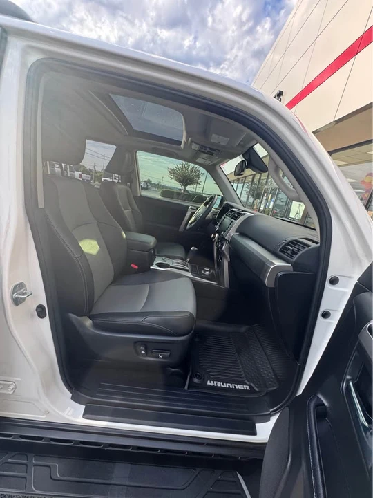 2020 Toyota 4Runner 5th Gen - Image 11 of 17
